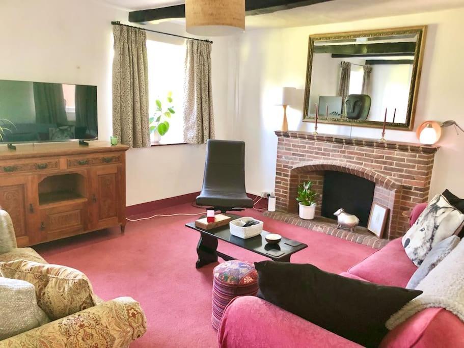 הוילה Wolves Newton Cosy Farmhouse Escape In Monmouthshire מראה חיצוני תמונה